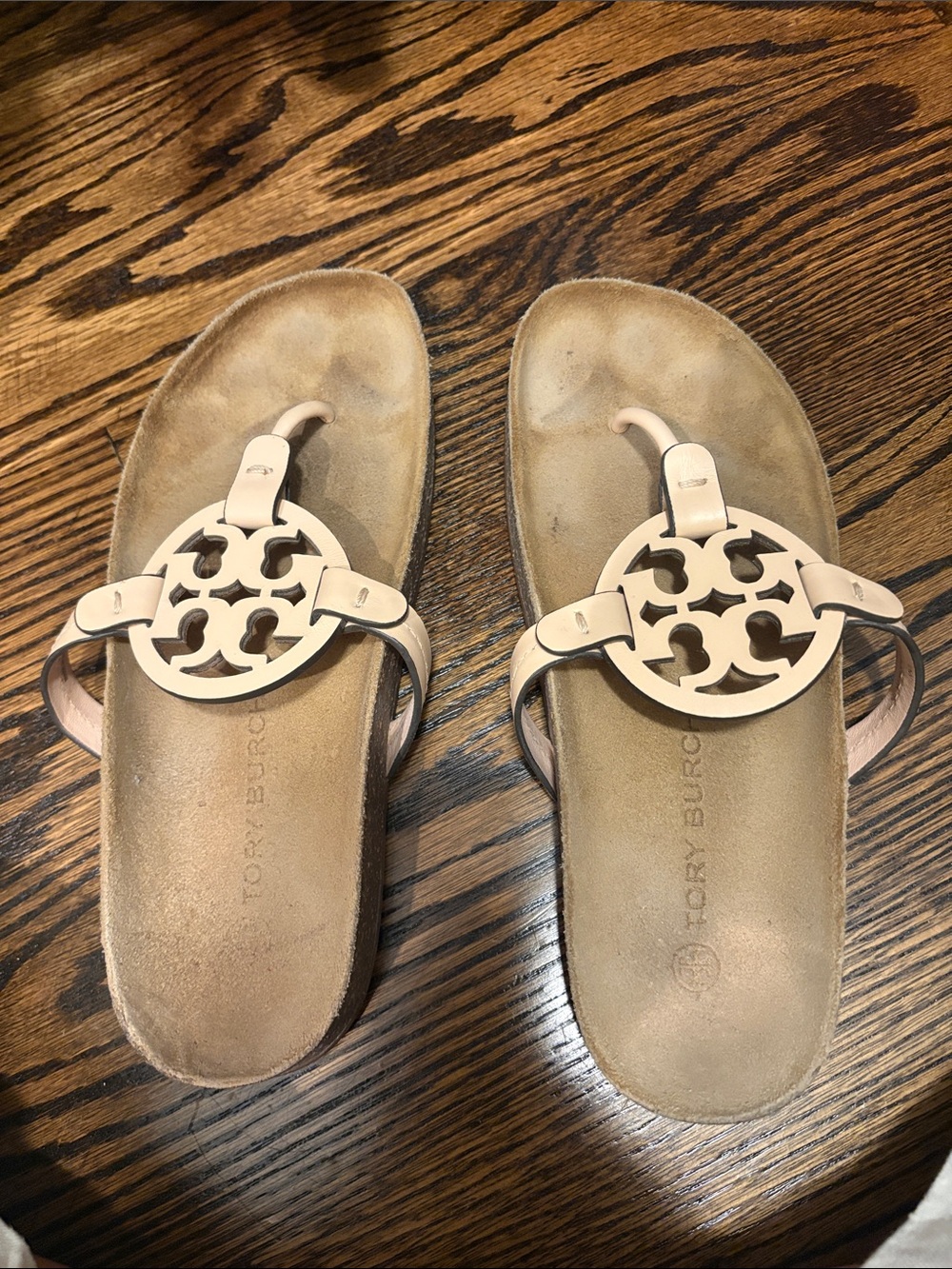 Tory Burch Nude/Pale Pink Logo Thong Sandals Miller Cloud Sandals size 7